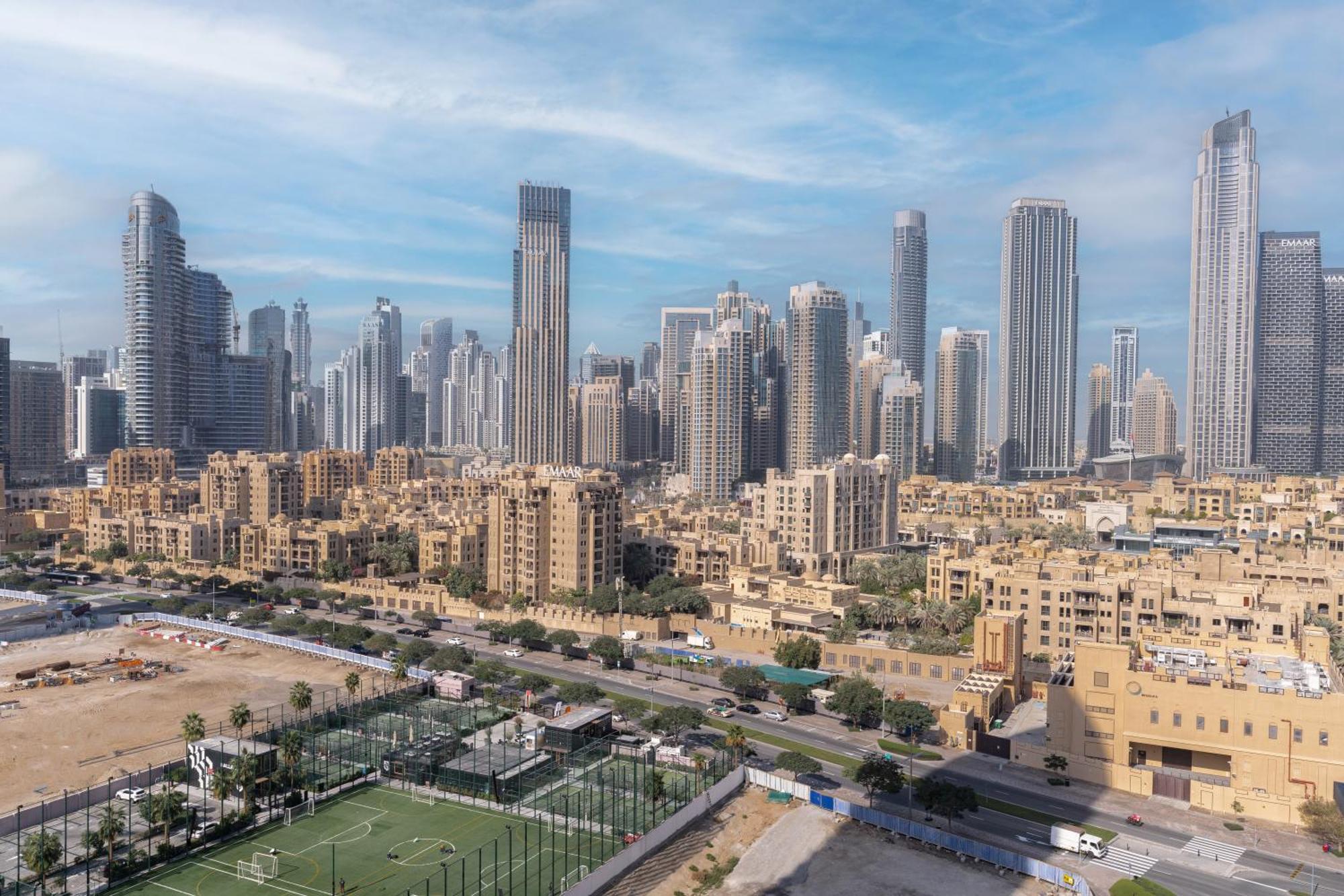 Chic 2Br Apartment, Prime Location Near Dubai Mall - Allsopp&Allsopp Dış mekan fotoğraf