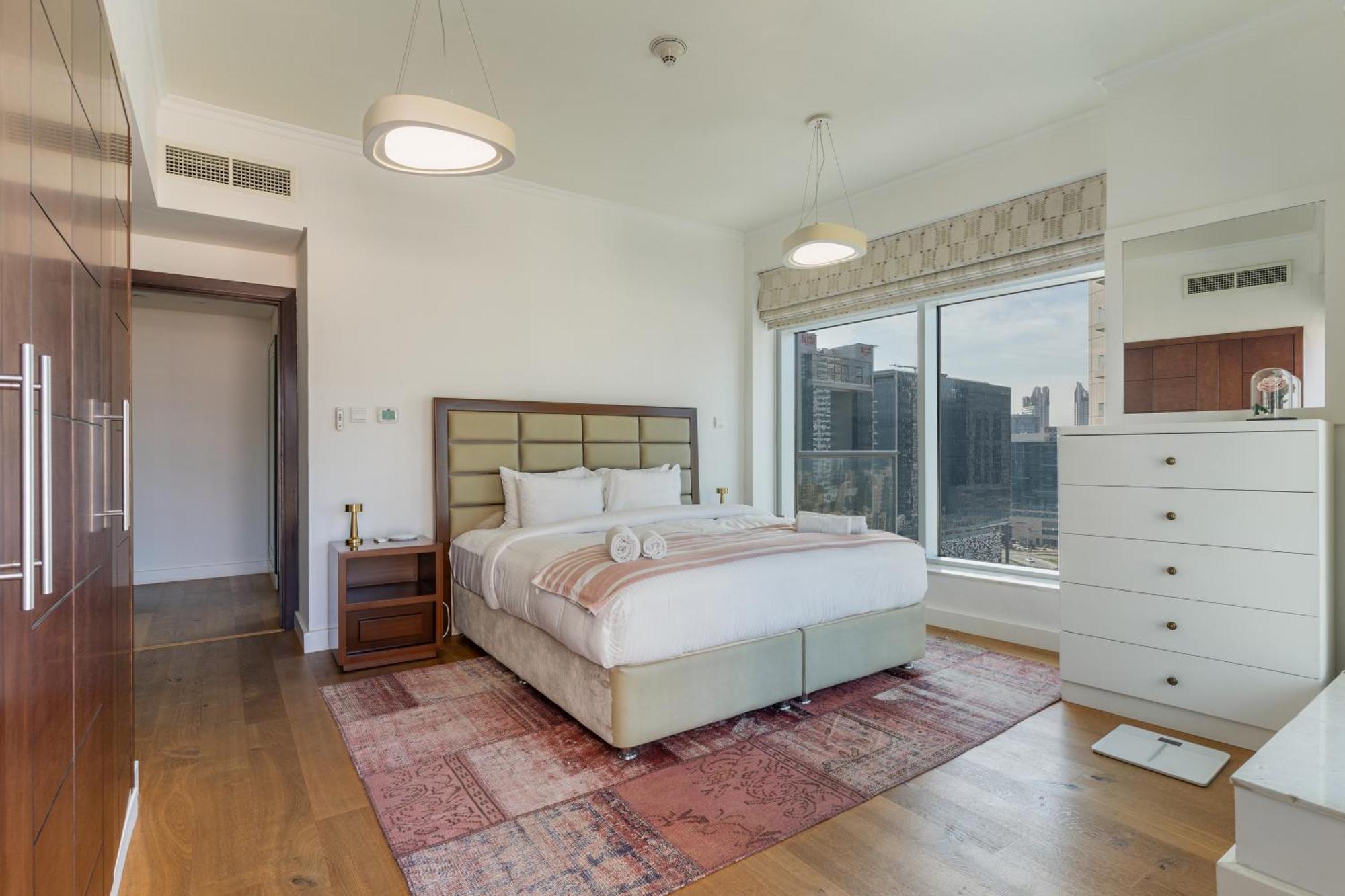 Chic 2Br Apartment, Prime Location Near Dubai Mall - Allsopp&Allsopp Dış mekan fotoğraf
